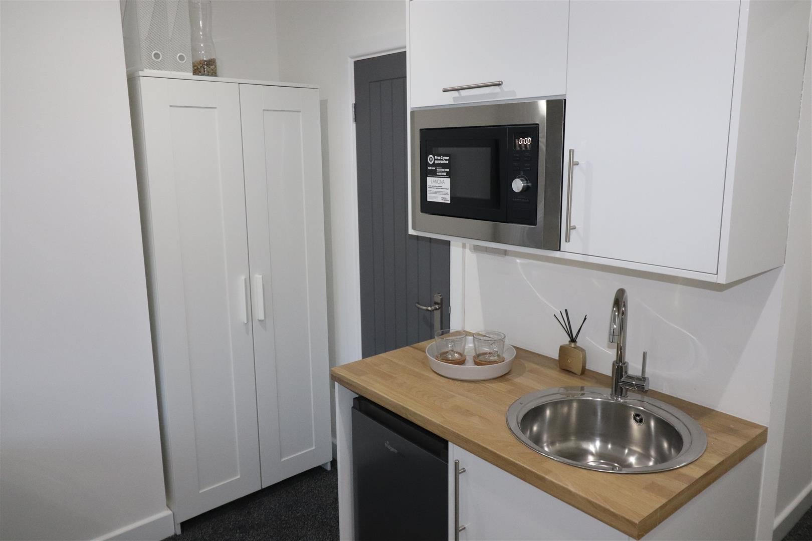Room John Rous Avenue in Coventry