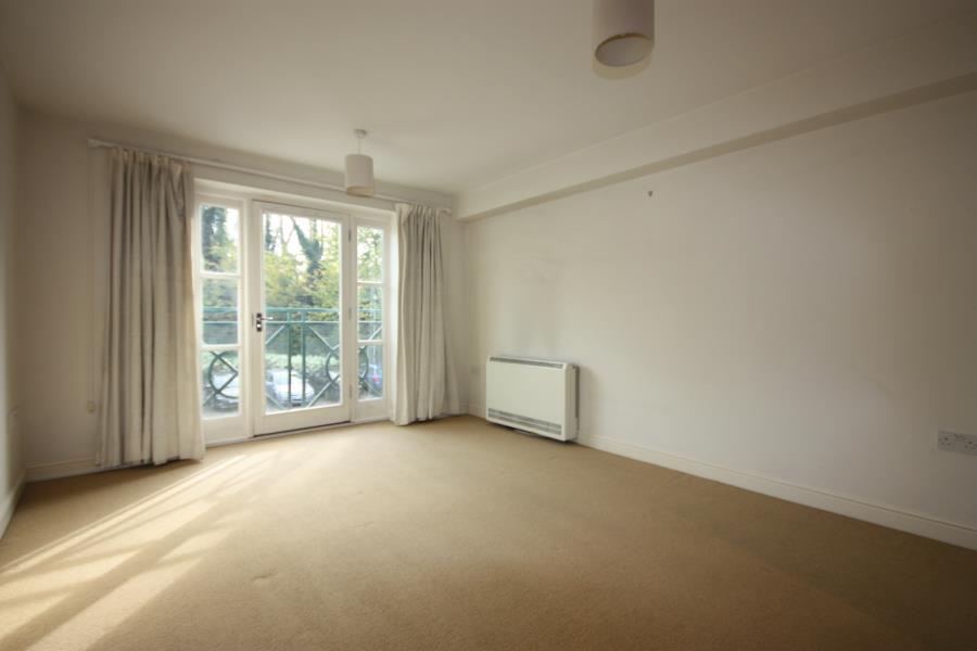 Flat Faraday Road in Guildford