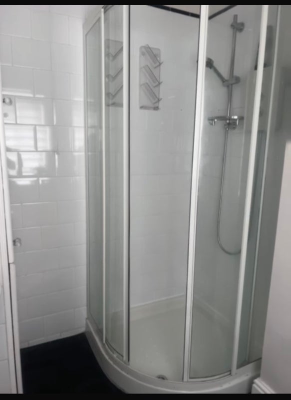 Room Perrymead in Bury