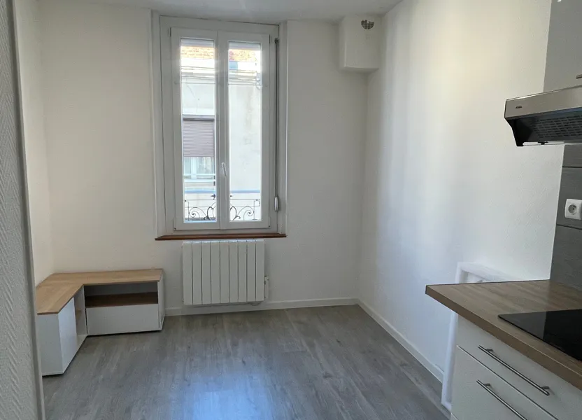 Chambre Rue de Metz à Reims