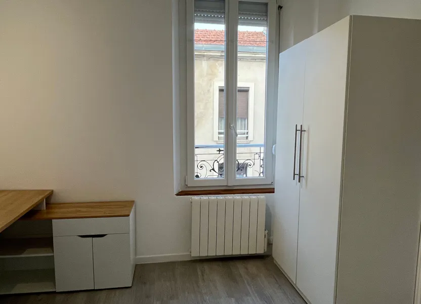 Room Rue de Metz in Reims
