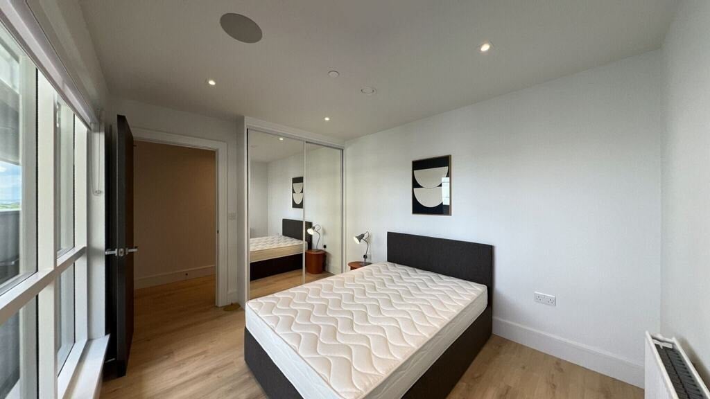 Flat Humphry Repton Lane in Greater London