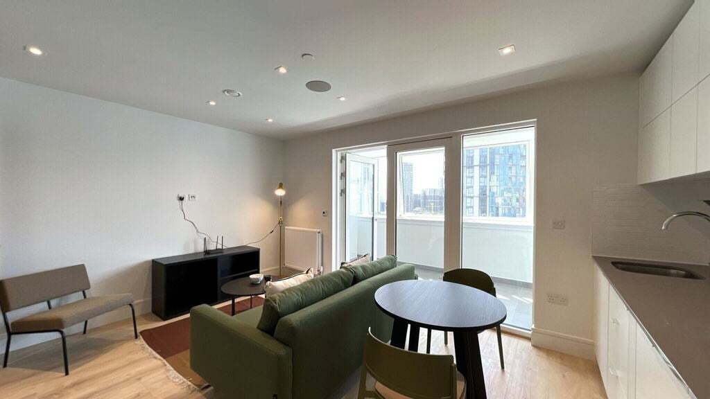 Flat Humphry Repton Lane in Greater London