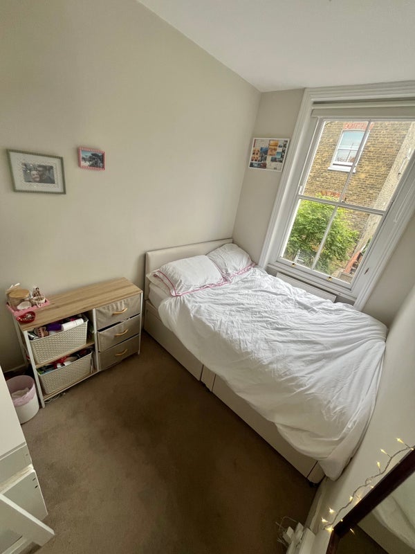Flat Lavender Sweep in Greater London