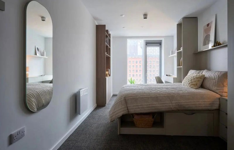 Room Hulme Street in Manchester
