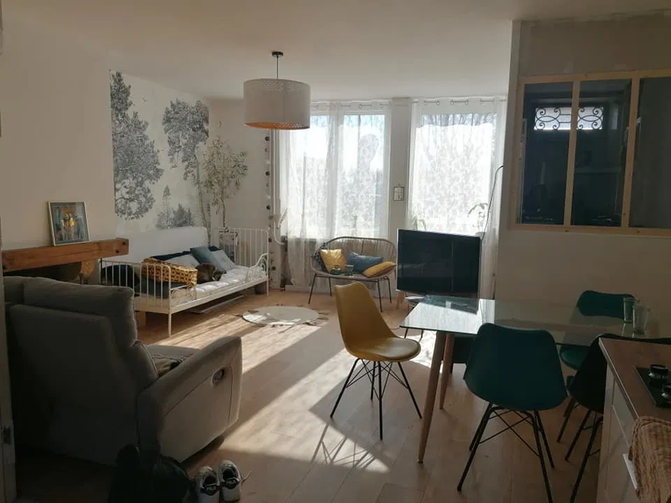 Room Rue de Lyon in Meximieux