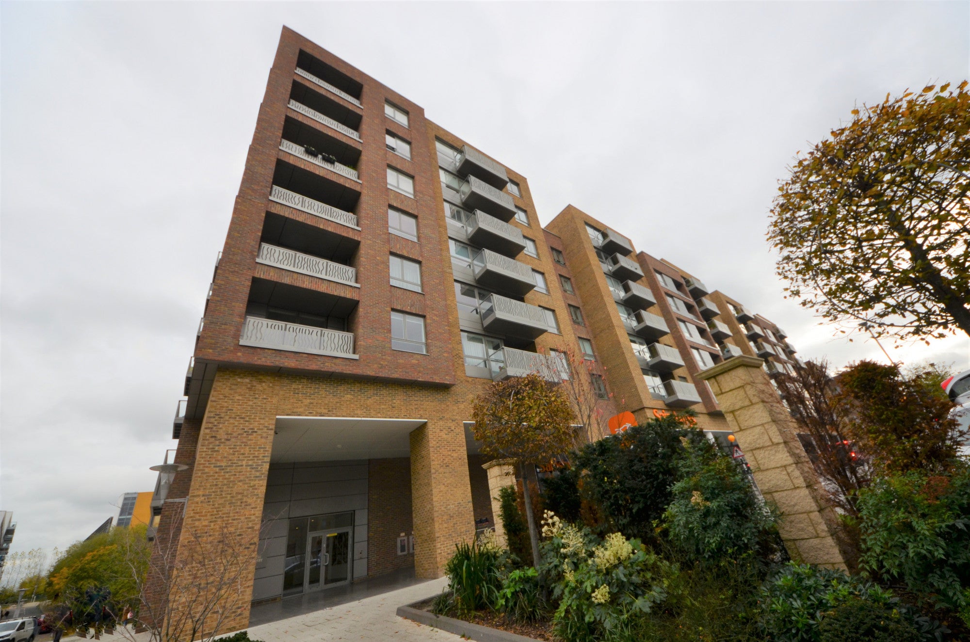 Flat Temple Road in Greater London