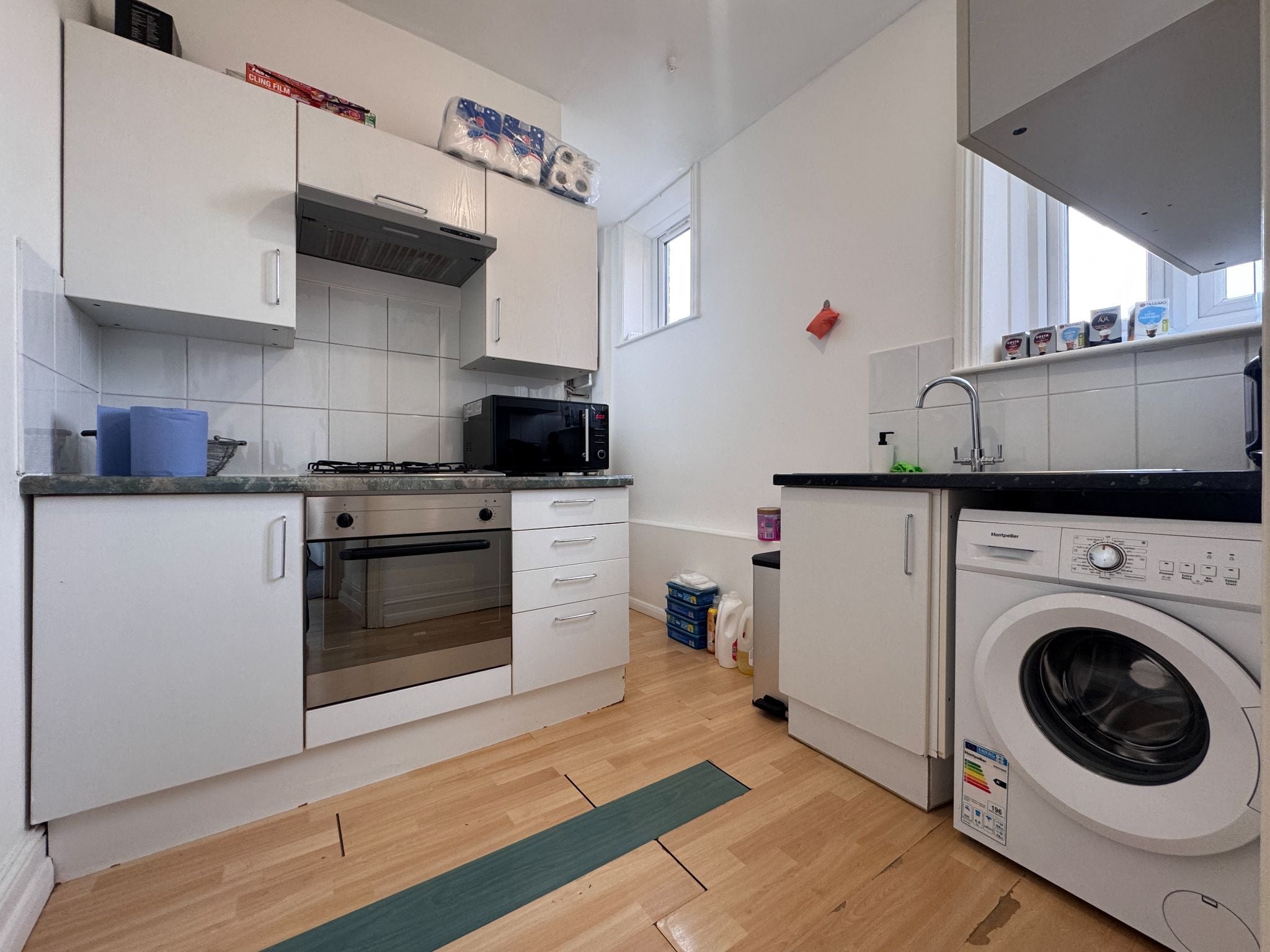 Flat Cricklewood Broadway in Greater London