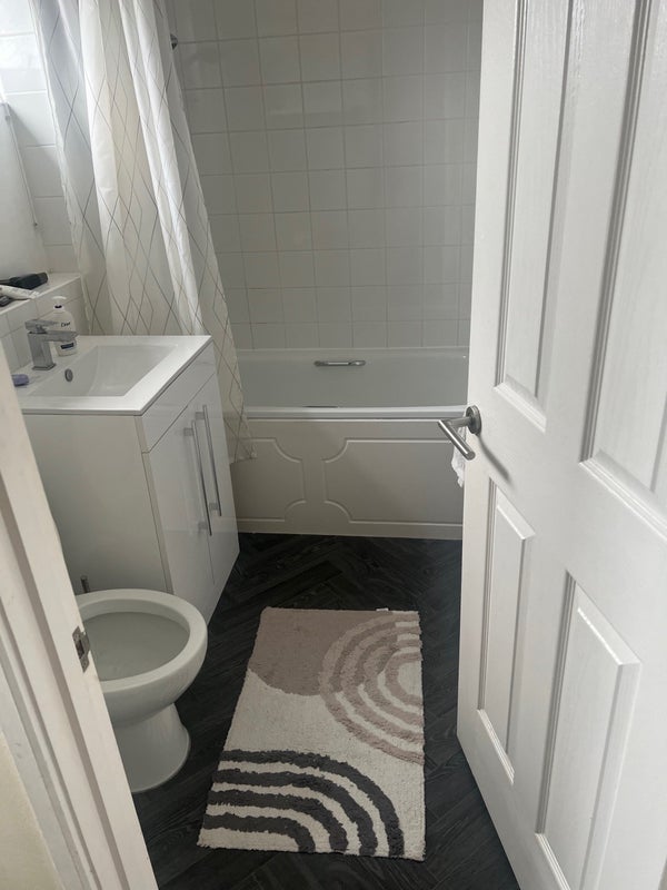 Room Trent Road in Hinckley and Bosworth