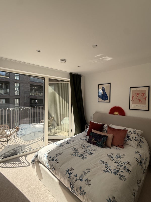 Flat Dockley Road in Greater London