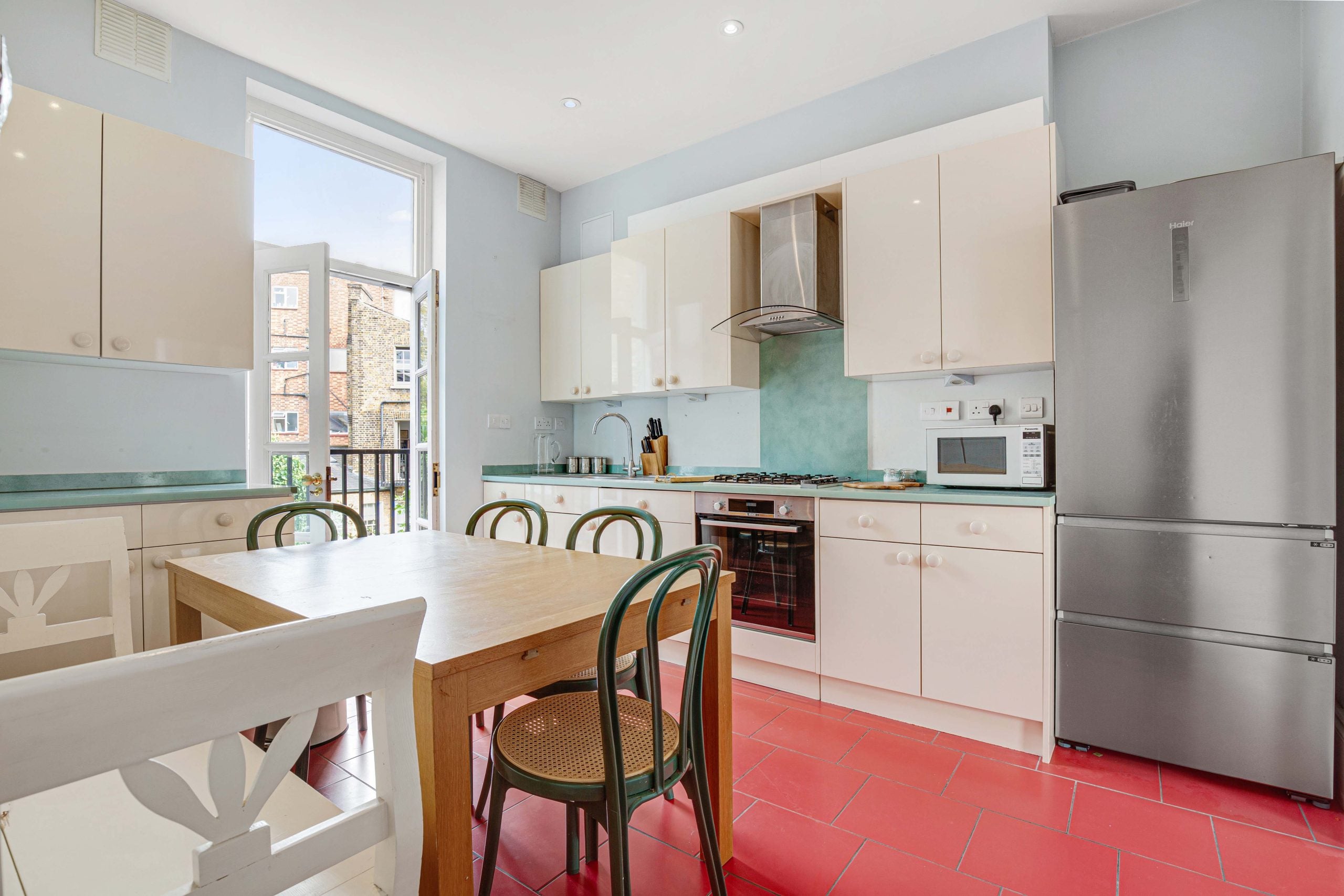 Flat Denbigh Street in City of Westminster