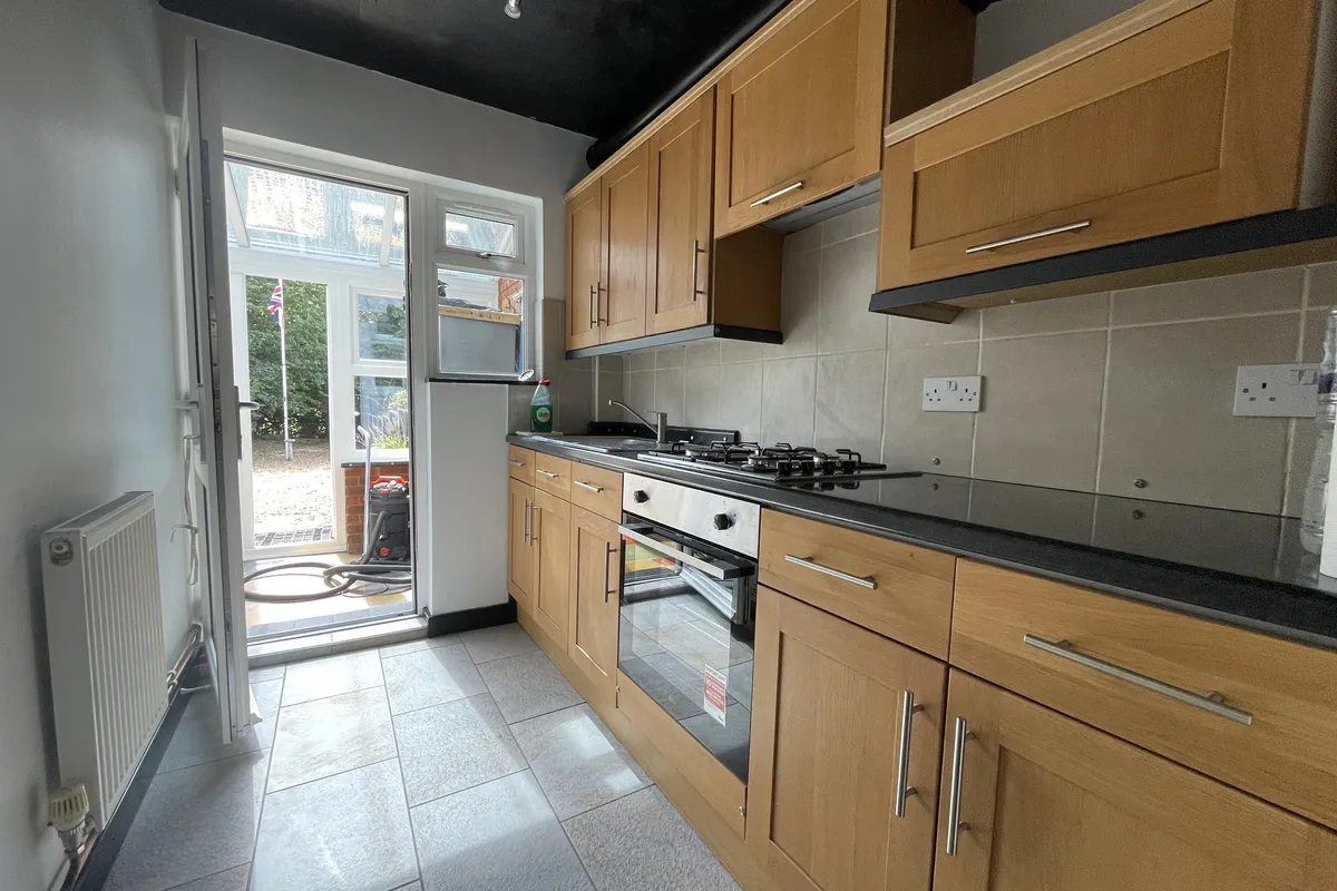 Flat Hagden Lane in Watford