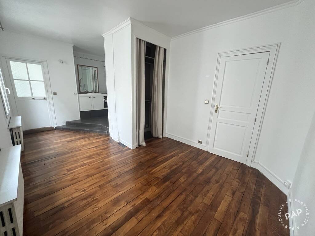 Flat Rue des Batignolles in Paris