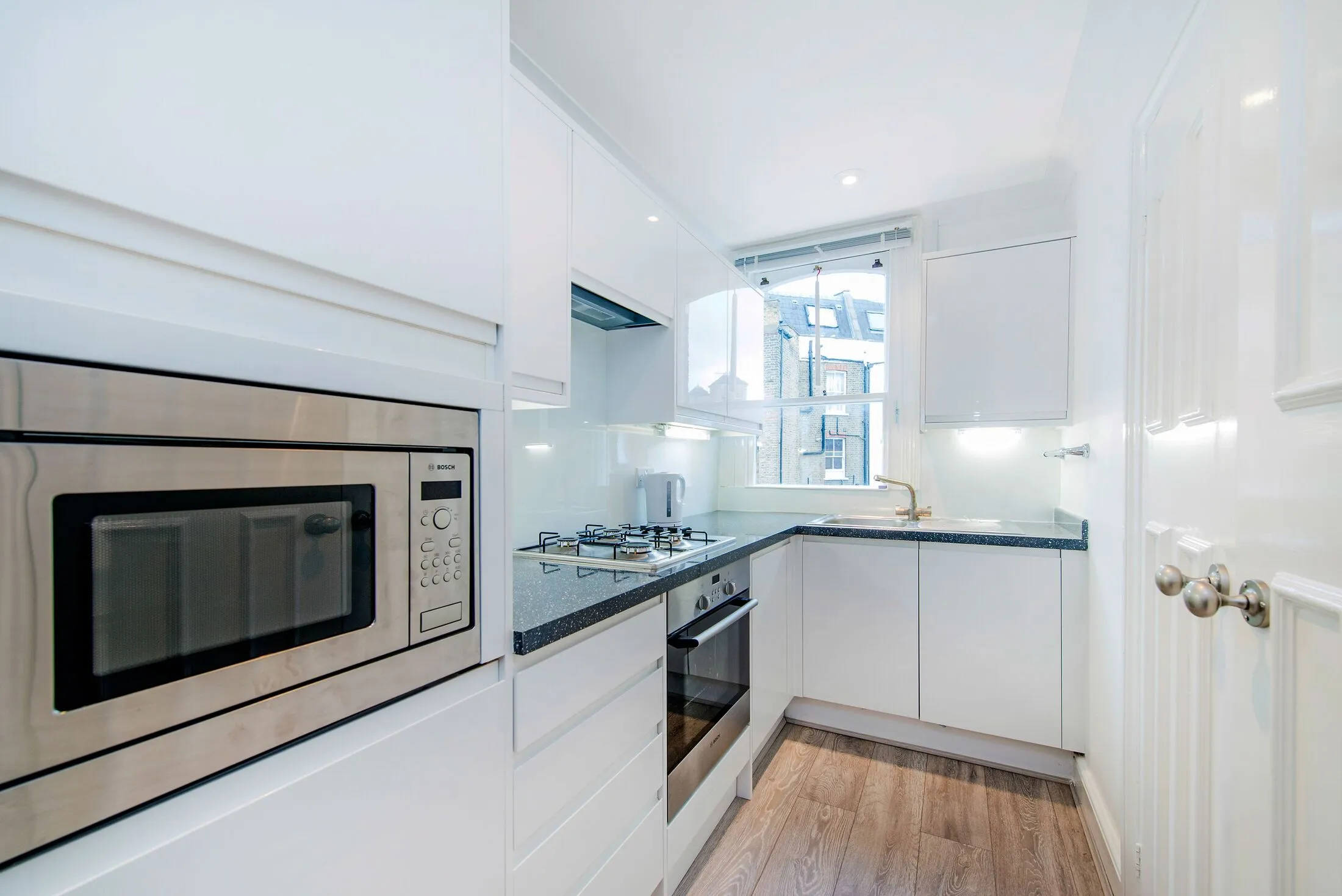 Flat Mirabel Road in Greater London