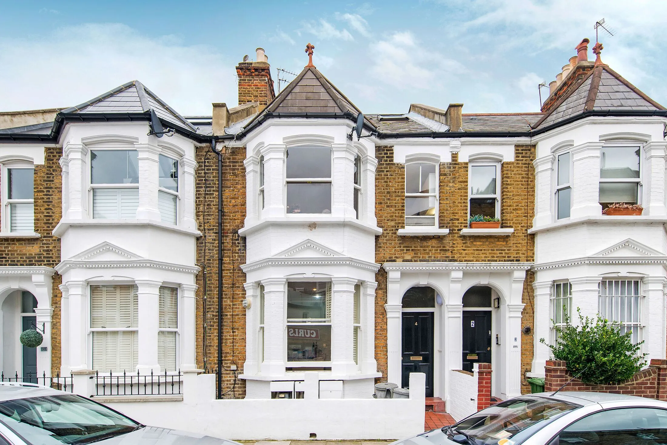 Flat Mirabel Road in Greater London