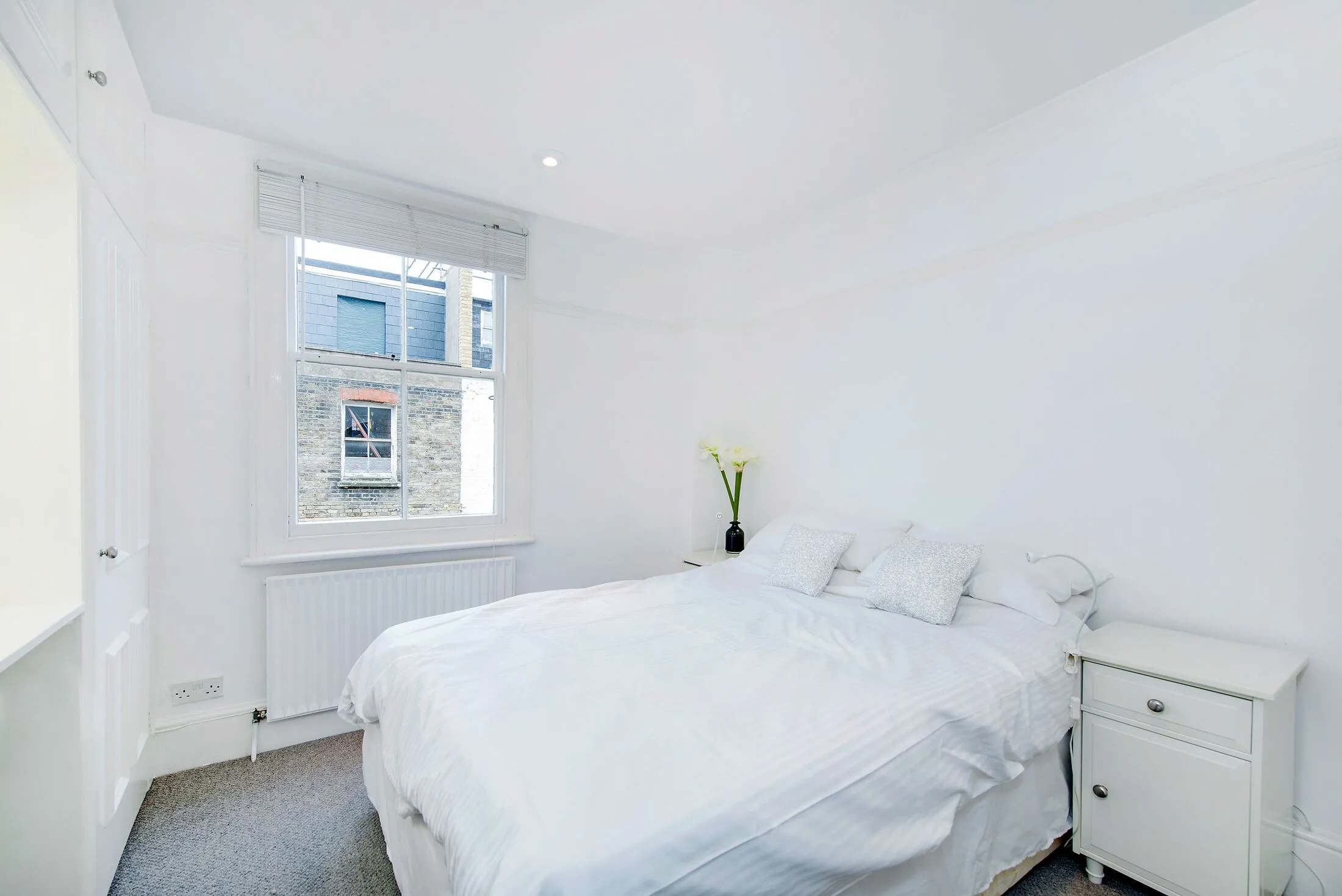 Flat Mirabel Road in Greater London