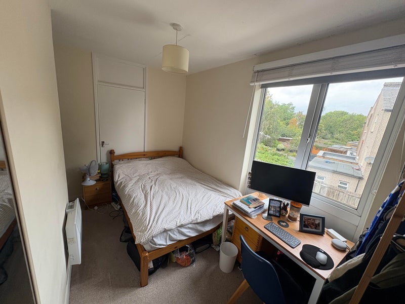 Room Ryde Vale in Greater London