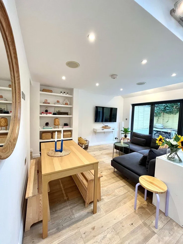 Flat Archel Road in Greater London