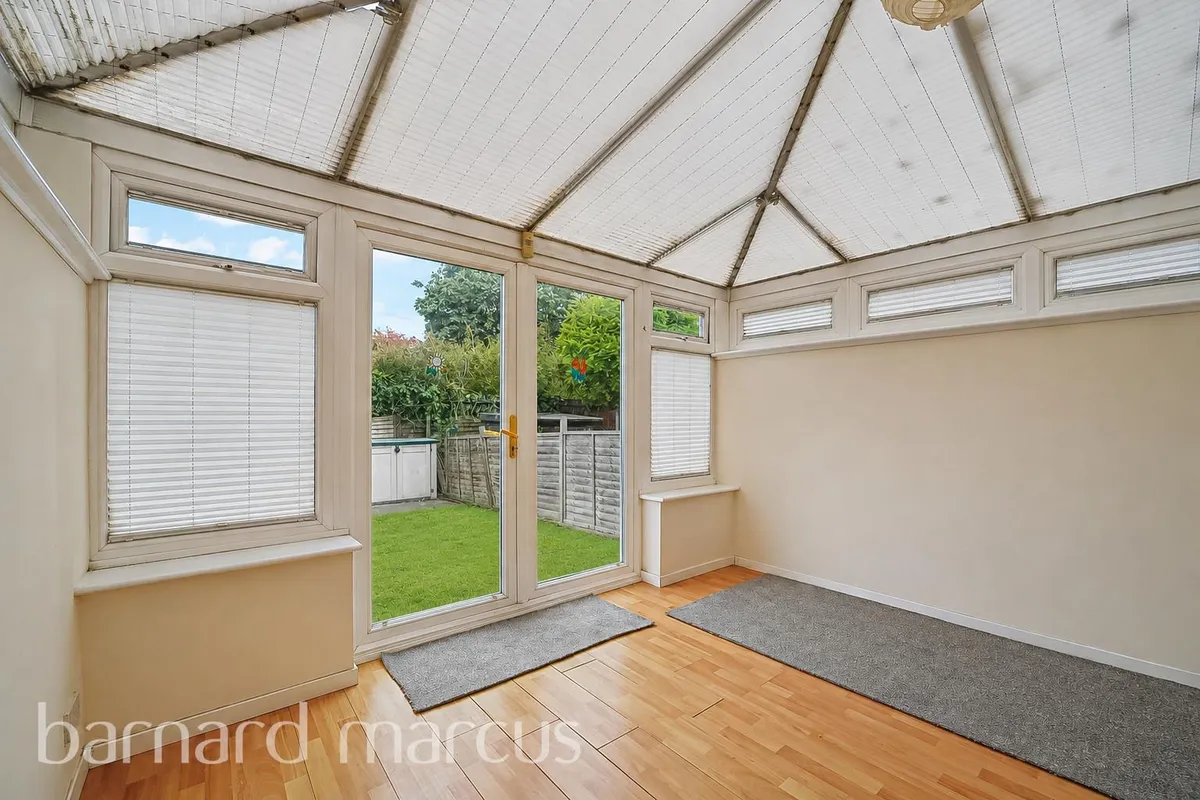 House Garrison Close in Greater London