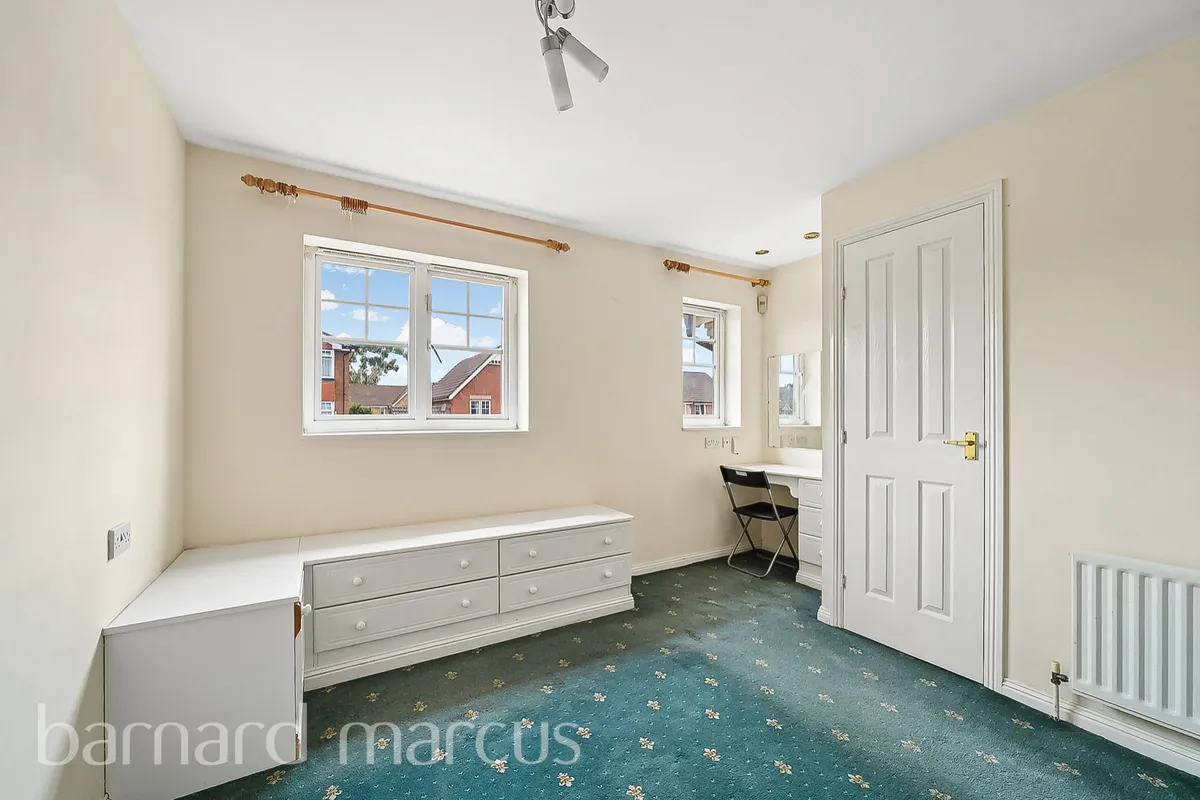 House Garrison Close in Greater London