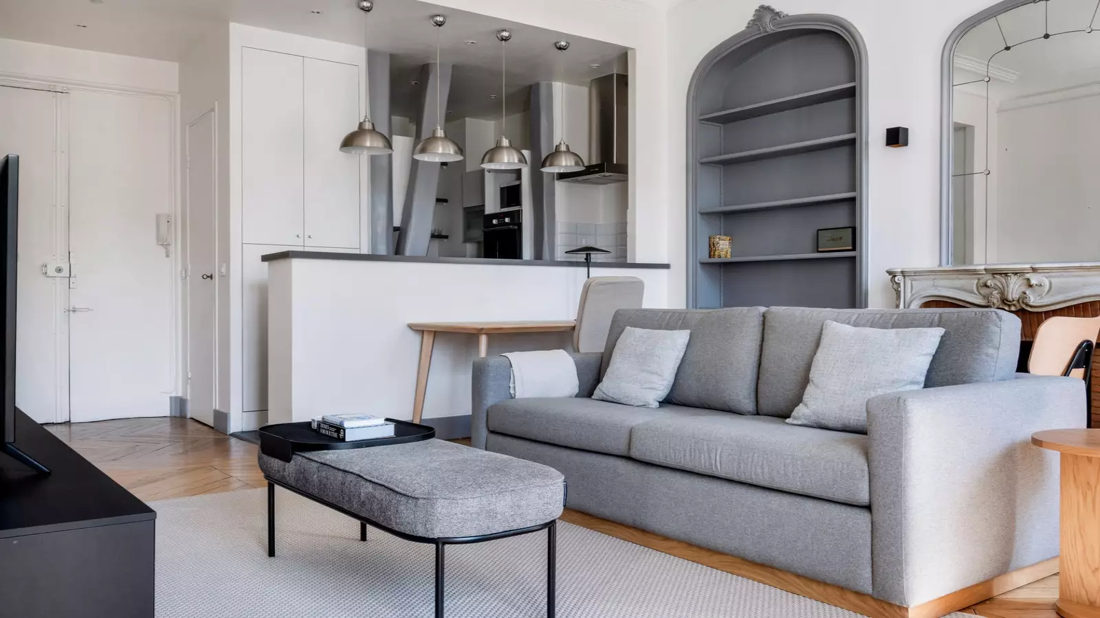 Flat Rue Marie-Éléonore de Bellefond in Paris