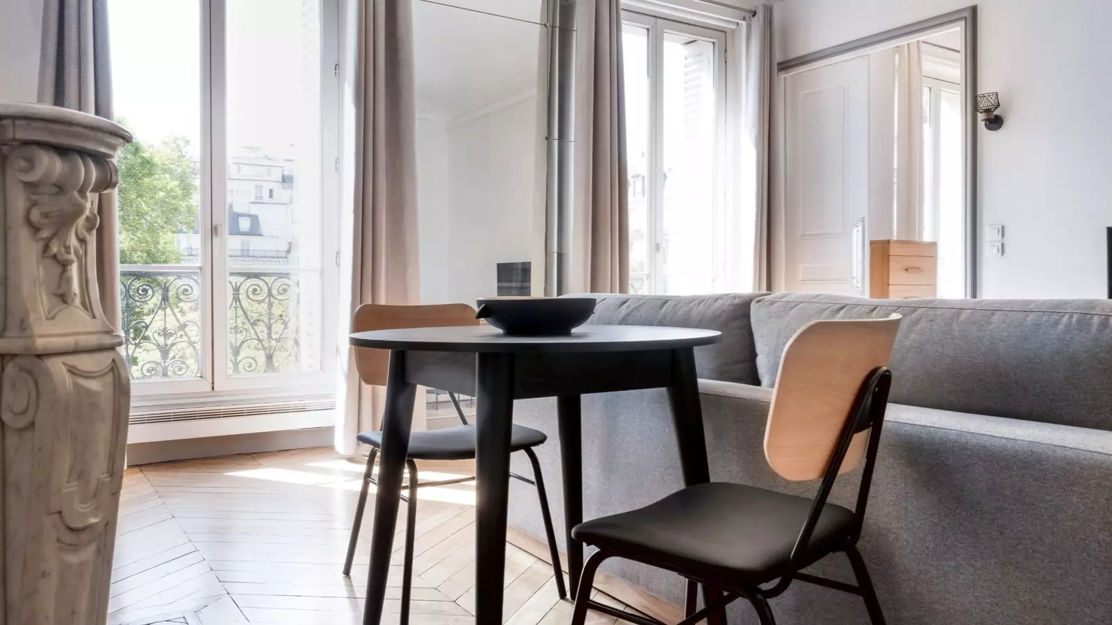 Flat Rue Marie-Éléonore de Bellefond in Paris