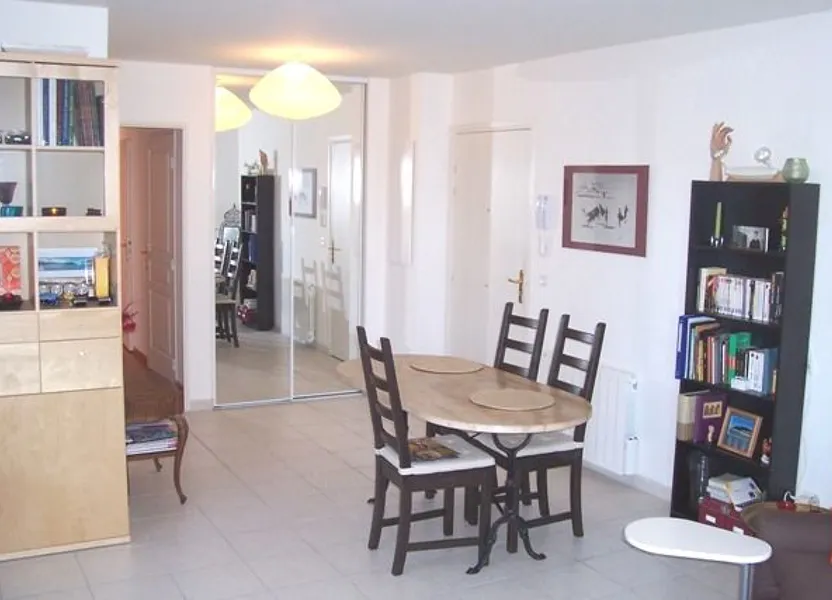 Appartement Avenue de la Table de Pierre à Francheville