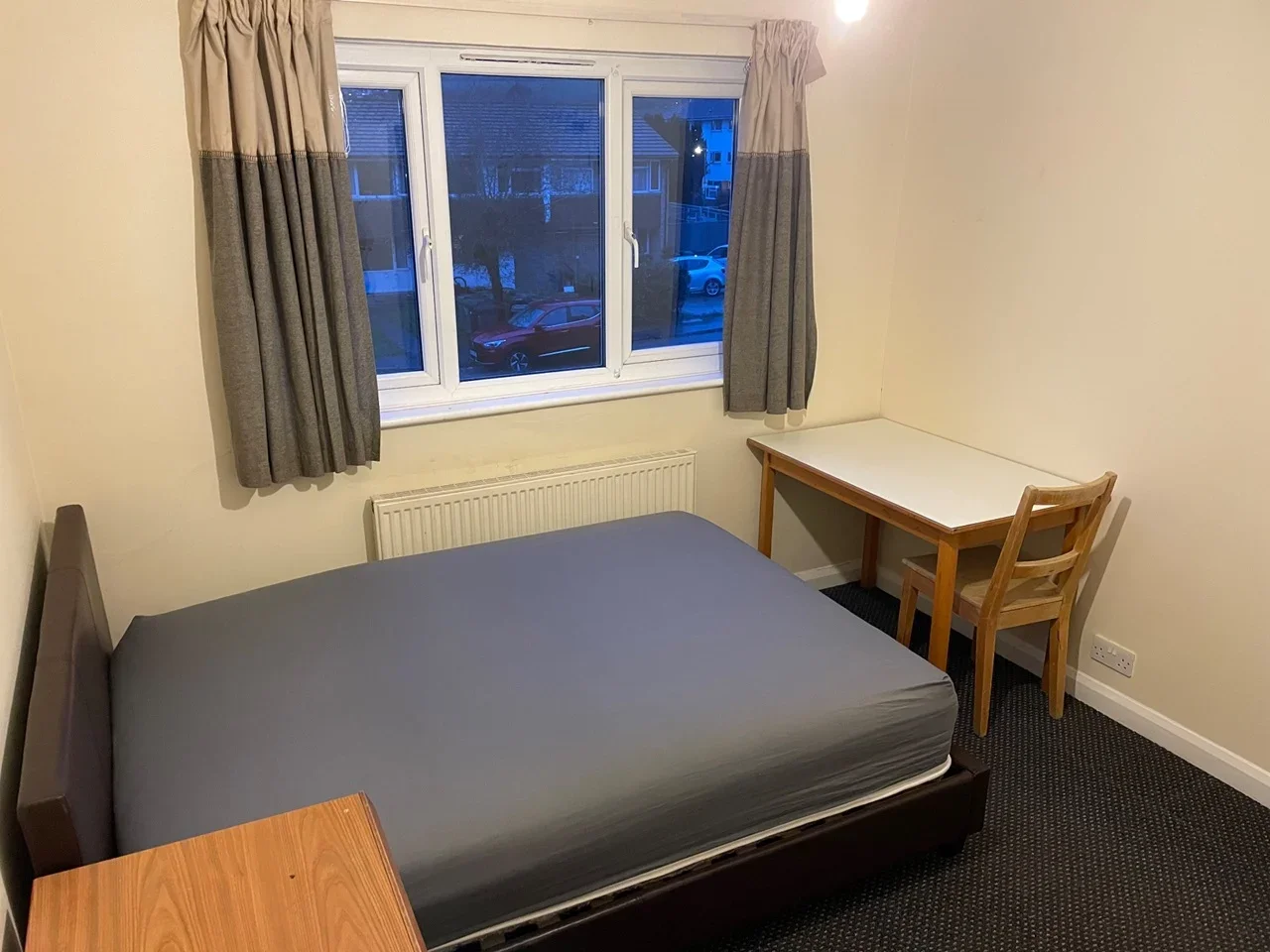 Room Guildford Park Avenue in Guildford