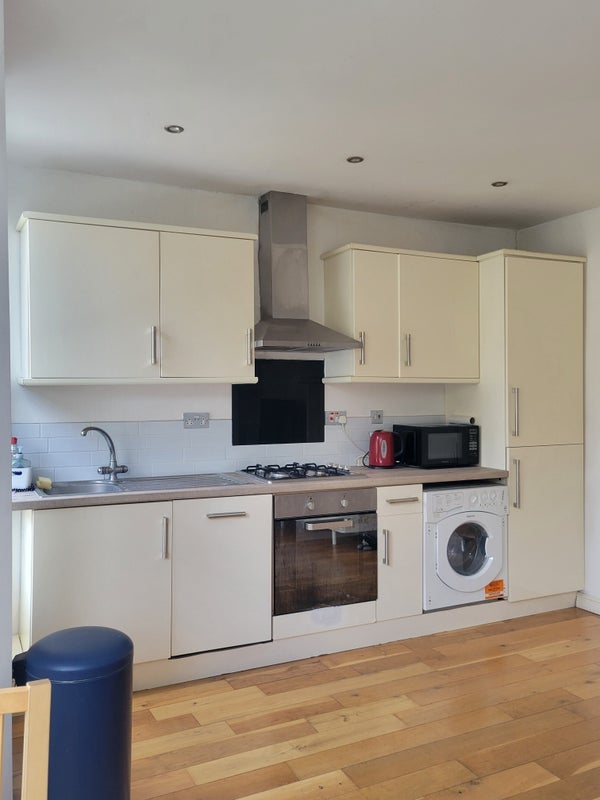 Flat Stansfield Road in Greater London
