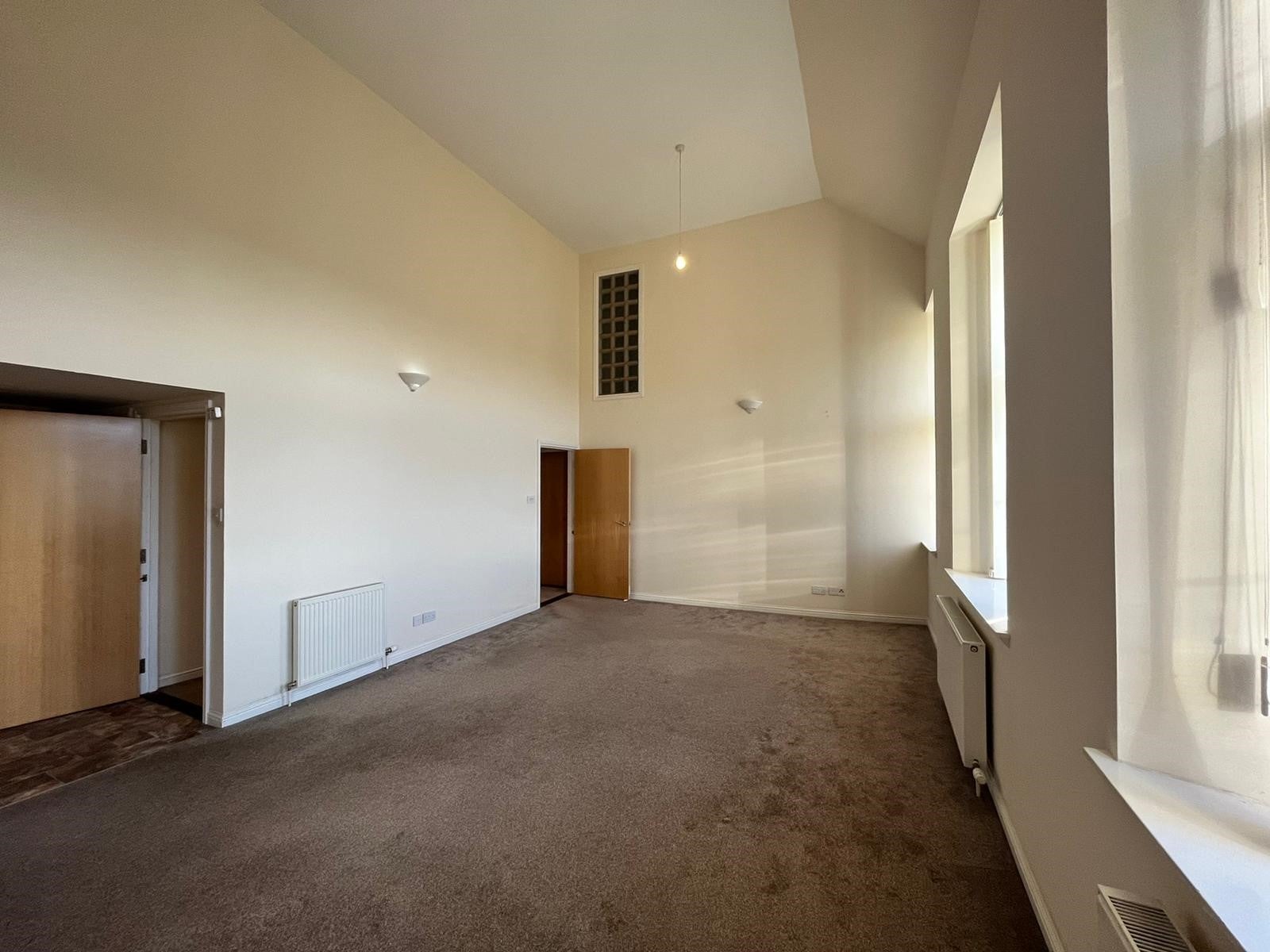 Flat Smillie Court in Dundee