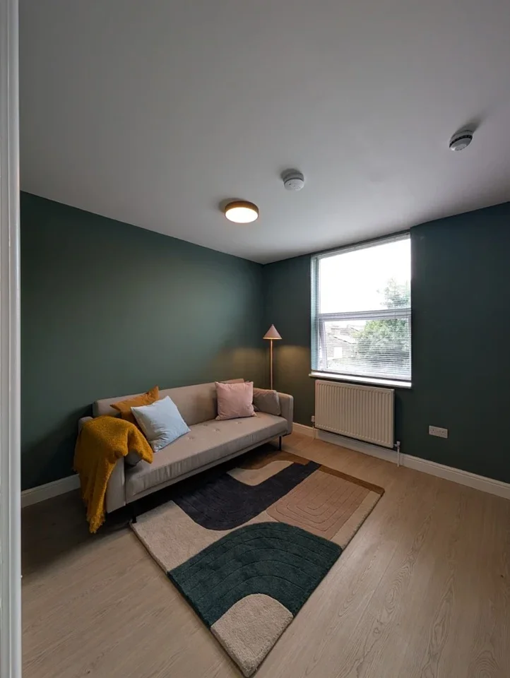 House Davenant Road in Greater London