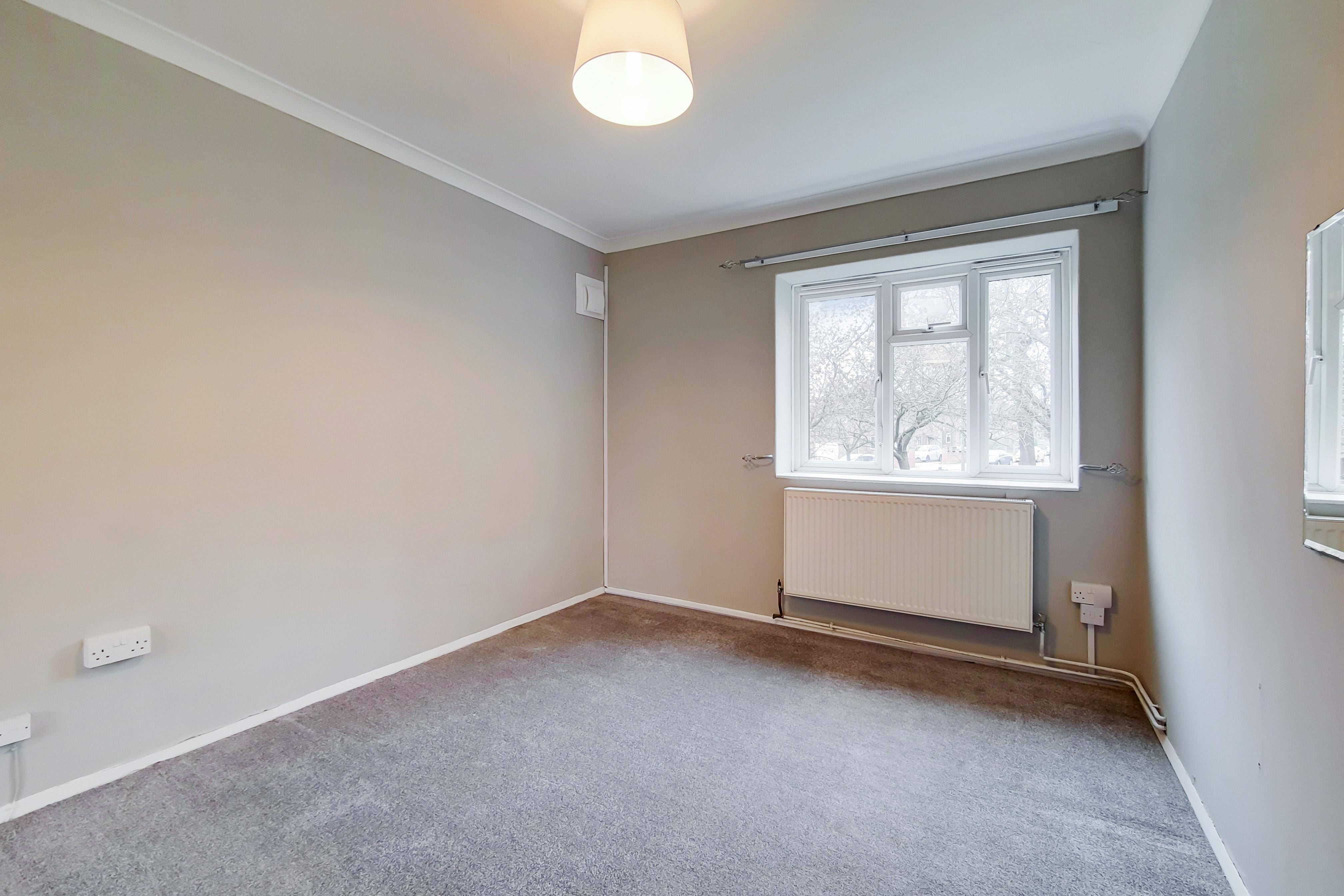 Flat Charlesfield in Greater London