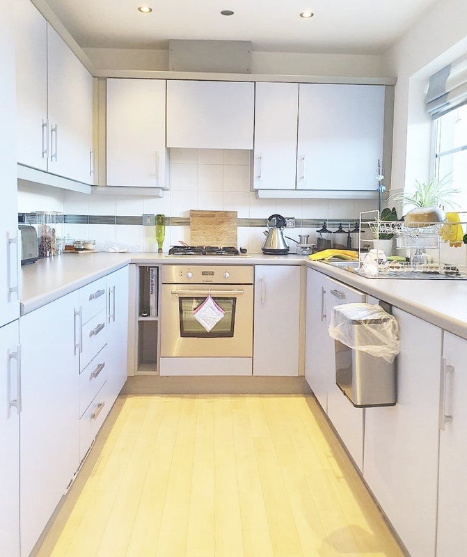 Room Kempley Close in Cheltenham