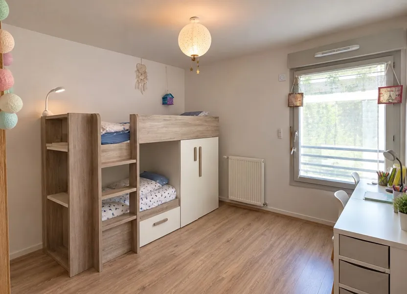 Flat Chemin Rural de Cranves Sales in Cranves-Sales