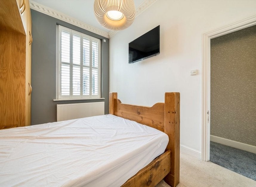 Flat Chippenham Road in City of Westminster