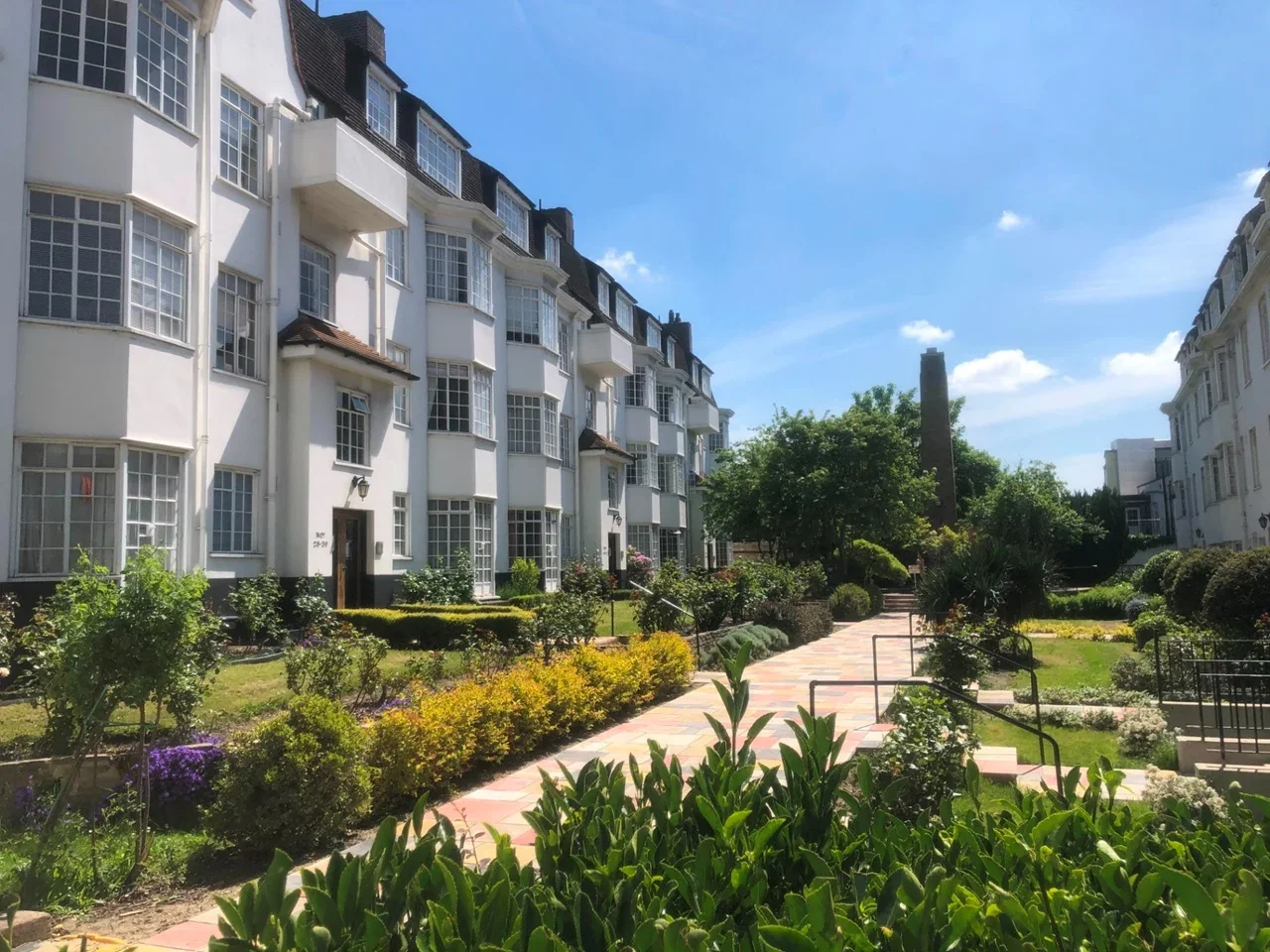Flat Wavertree Road in Greater London