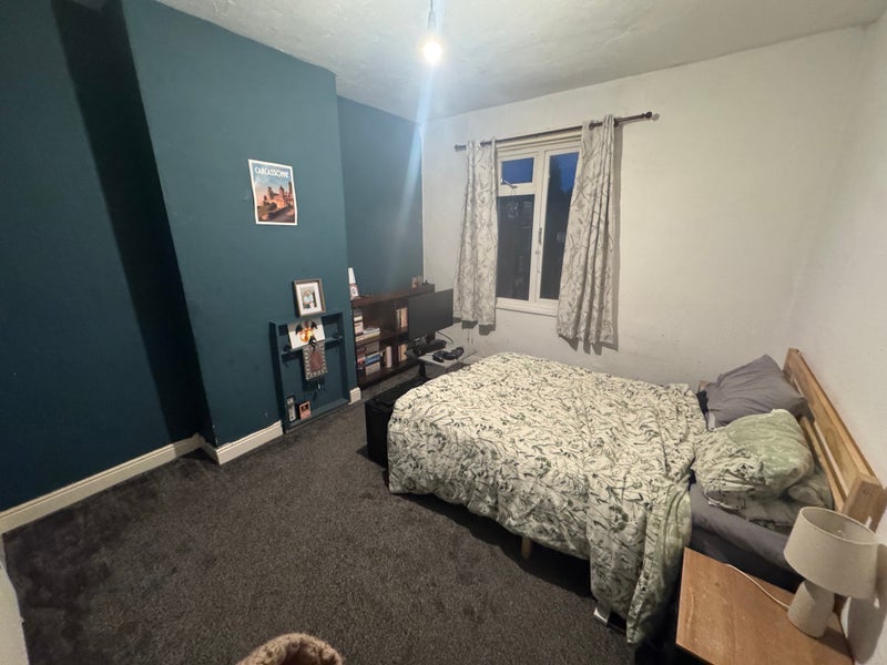 Room Park Street in Nuneaton and Bedworth