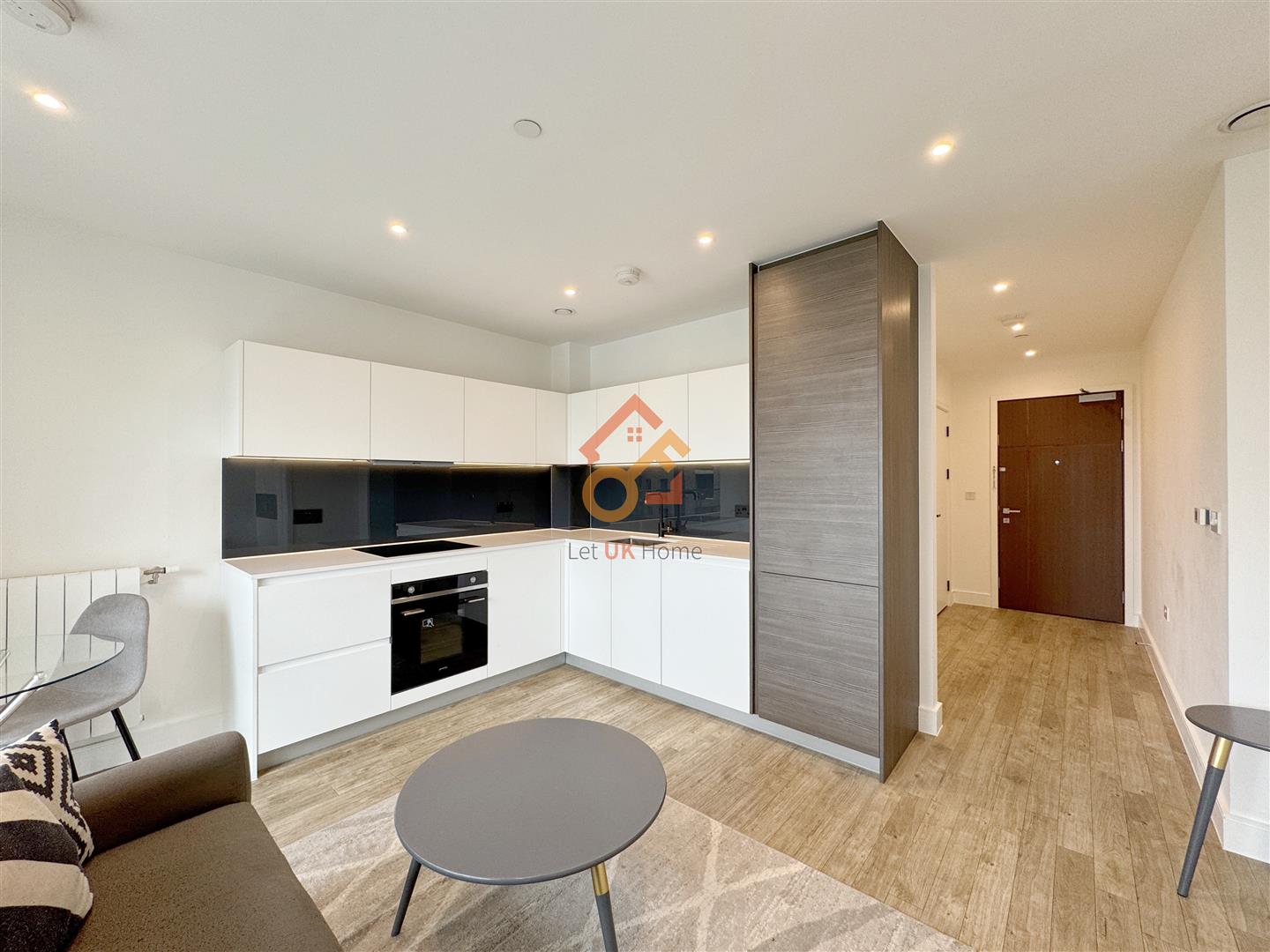 Flat London Road in Brentwood