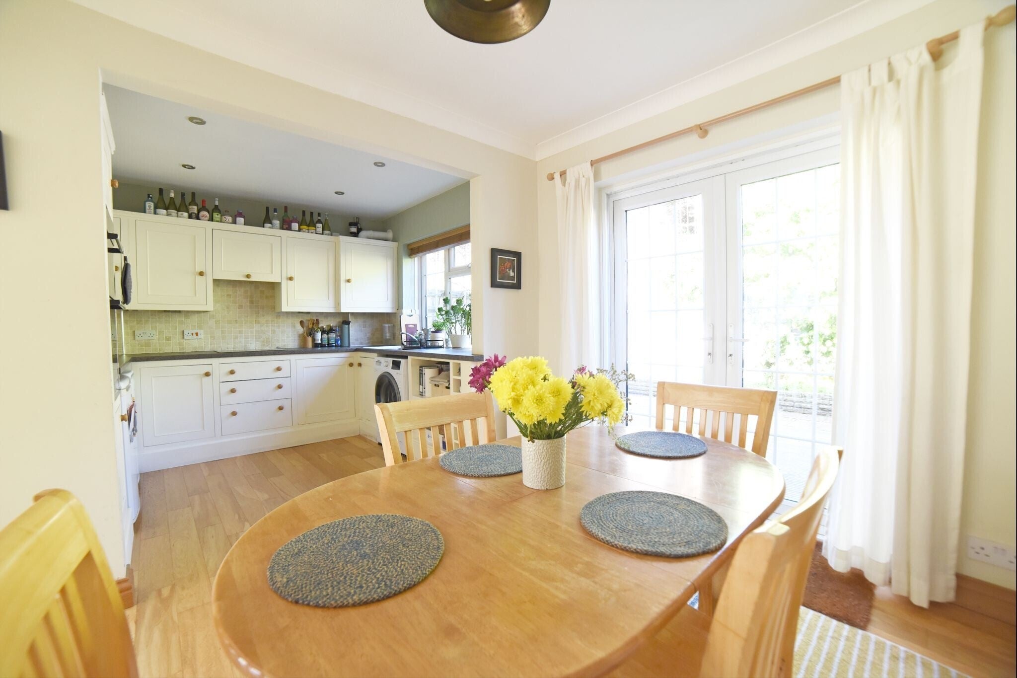 House Beechwood Crescent in Eastbourne