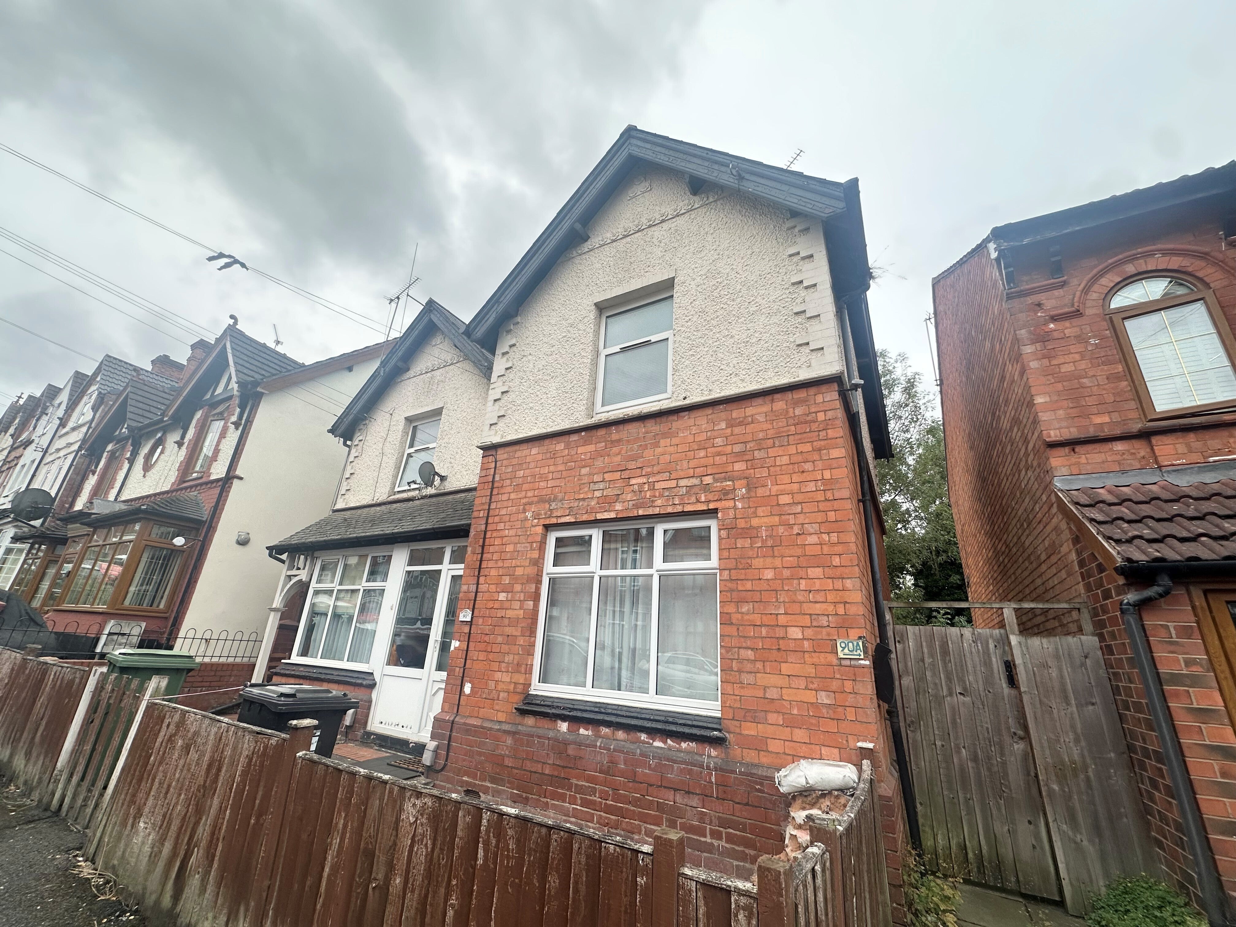 Flat Oakly Road in Redditch