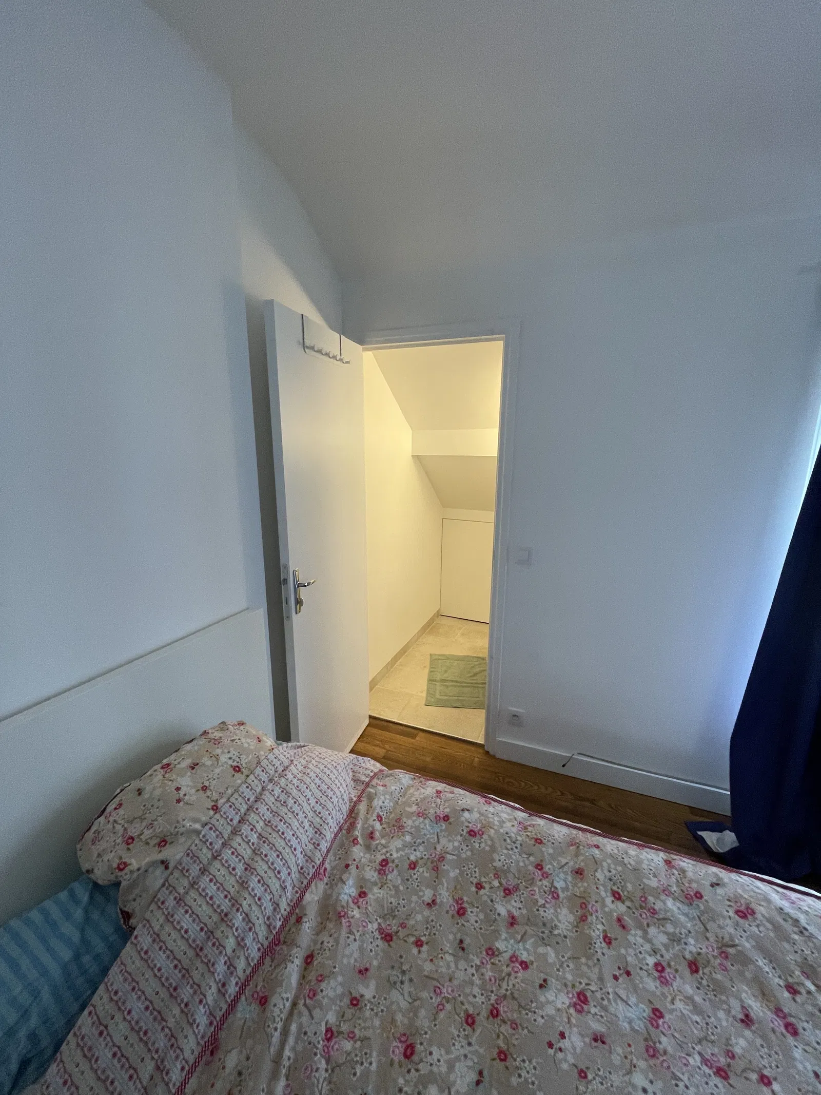 Chambre Rue Louis Hubert à Vélizy-Villacoublay