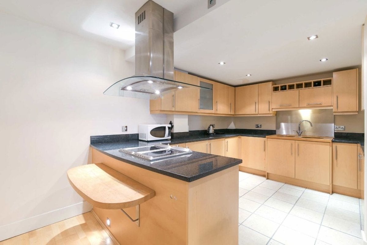 Flat Millharbour in Greater London