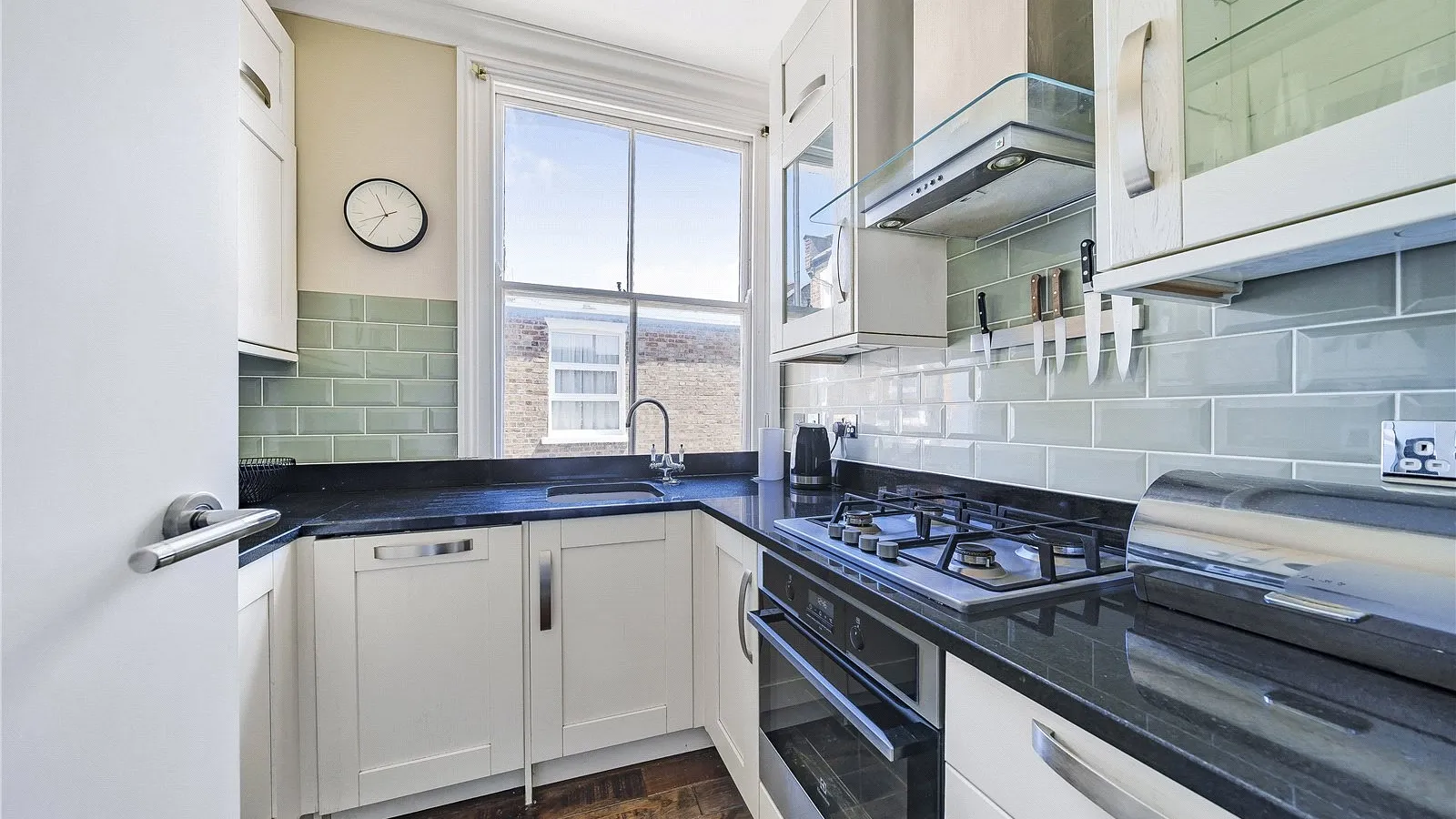 Flat Falkland Road in Greater London