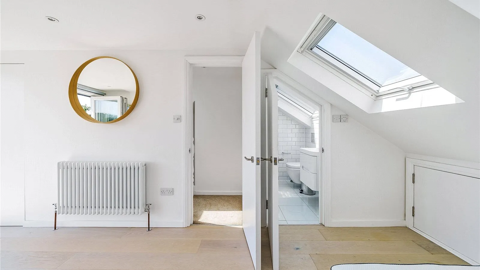 Flat Falkland Road in Greater London