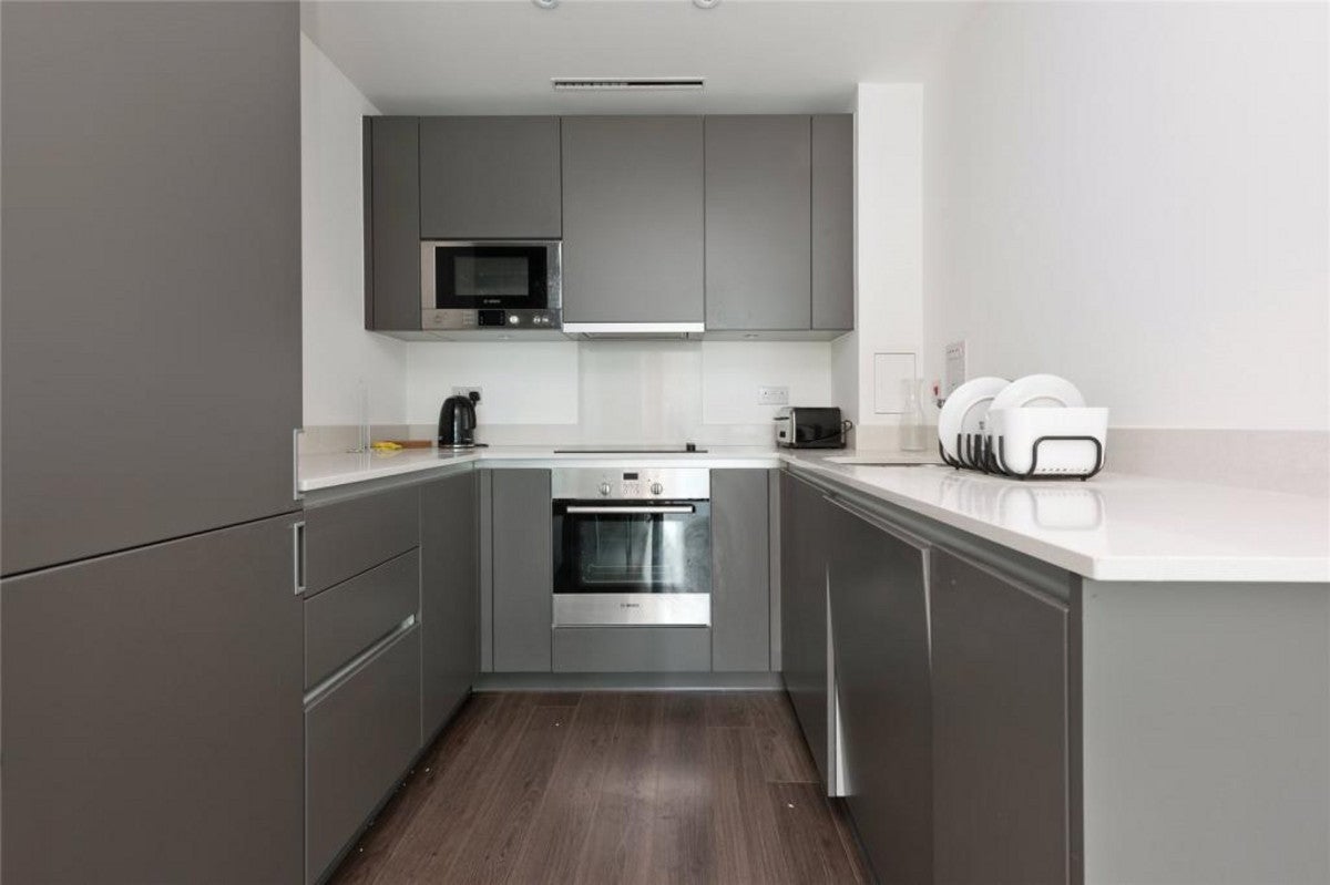 Flat Saffron Square in Greater London