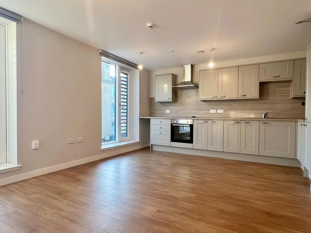 Flat Leven Street in City of Edinburgh