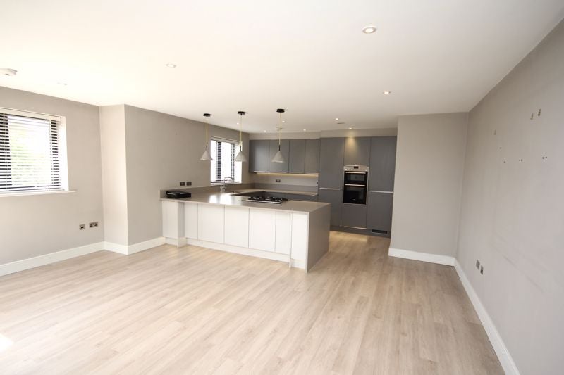 Flat Wenman Road in South Oxfordshire