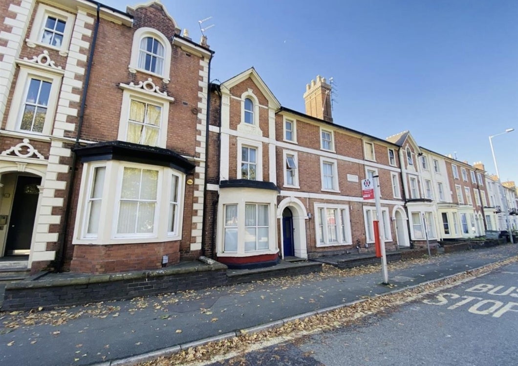 Flat Tettenhall Road in Wolverhampton