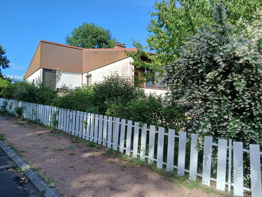 House Route des Sables in Saint-Léger-lès-Paray
