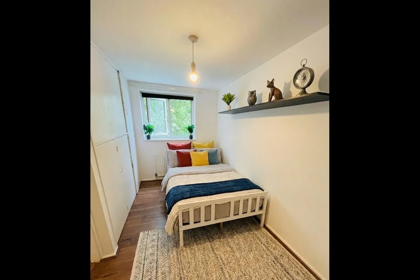 Room Penderyn Way in Greater London